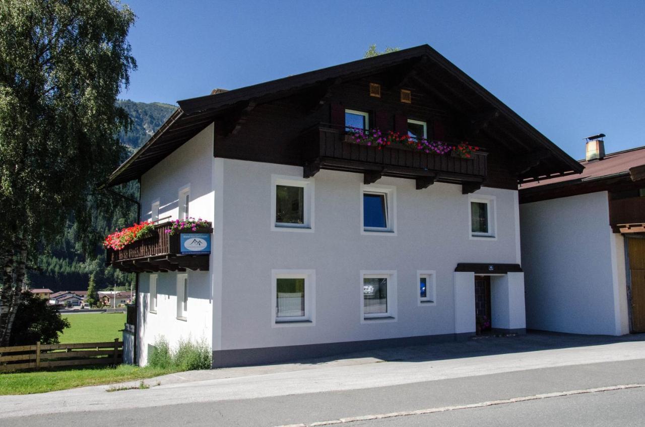Roulette Apartments und Zimmer Kirchberg in Tirol Exterior foto